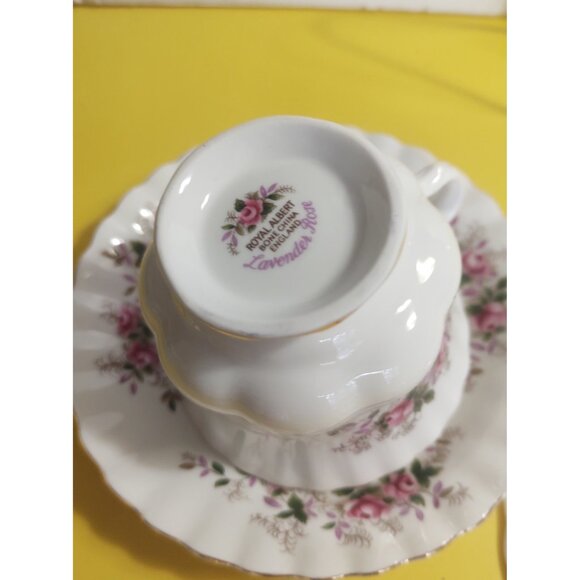 4 Sets Royal Albert Bone China Lavender Rose Tea Cup Saucer & Bread Plate 2008 - Picture 10 of 14
